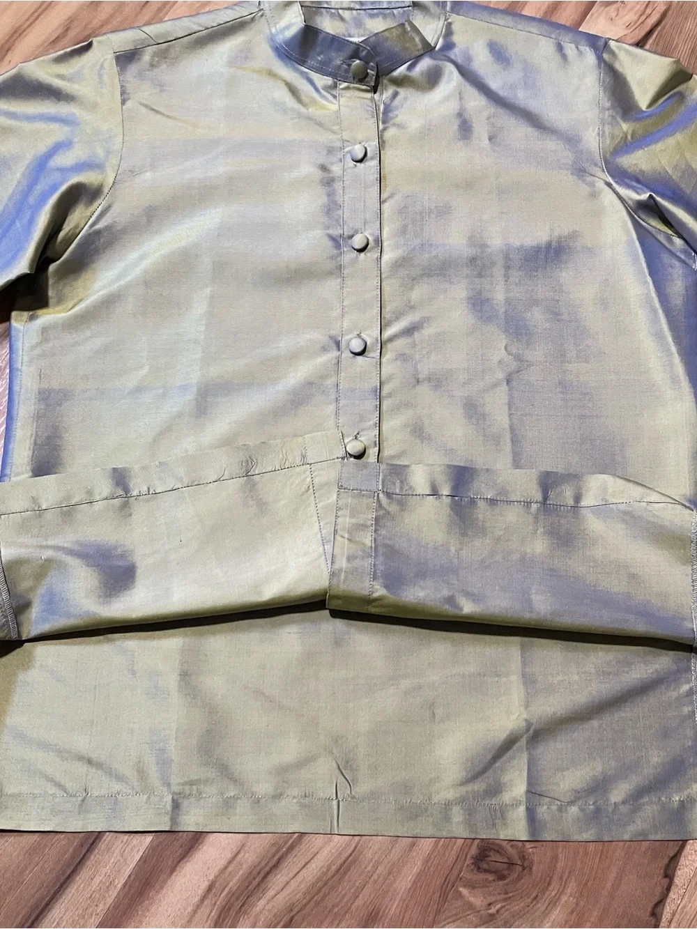 PRATHAMMAKANT Shot Silk Mandarin Collar Button Up - Luminous Sage Green - Picture 4 of 7